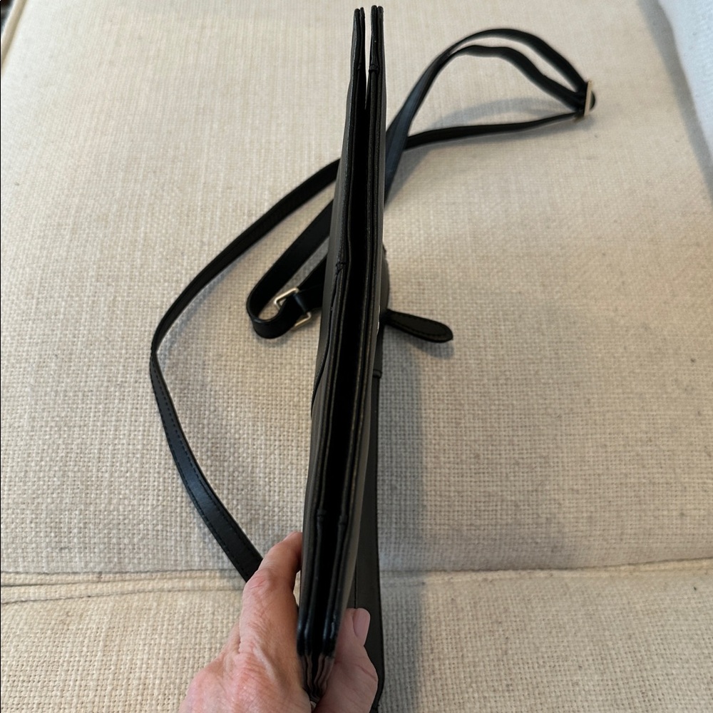 Radley London black leather crossbody bag - Picture 3 of 7